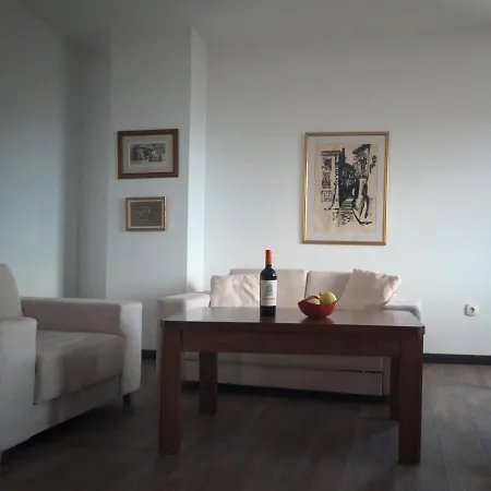 Apartment Parkview Complex Large Flat Next To Lift