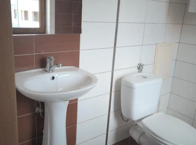 Parkview Complex Large Flat Next To Lift *