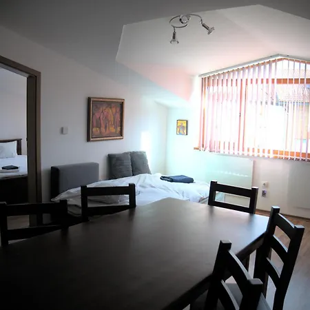 Parkview Complex Large Flat Next To Lift Апартаменты