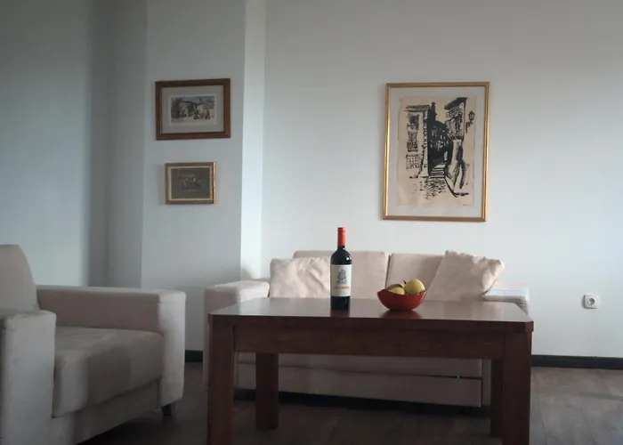 Apartment Parkview Complex Large Flat Next To Lift